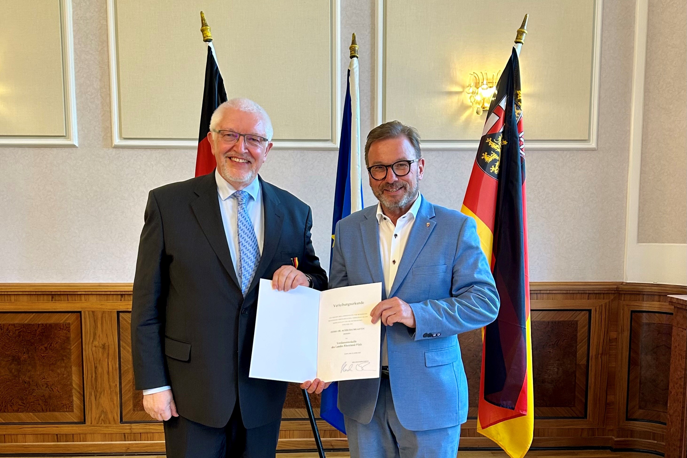 Dr. Achim Baumgarten und Wolfgang Treis Dr. Achim Baumgarten und Wolfgang Treis